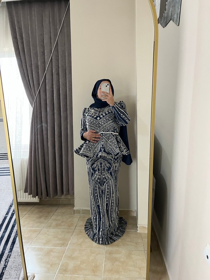 Boncuk İşlemeli lacivert Uzun Abiye Elbise - Görsel 3