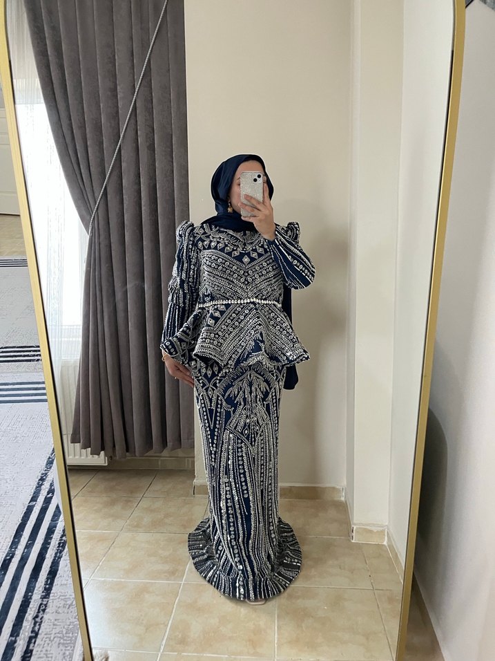 Boncuk İşlemeli lacivert Uzun Abiye Elbise - Görsel 2