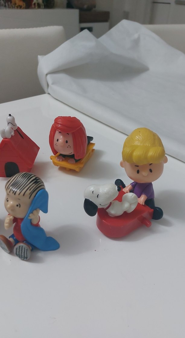 Renkli Peanuts Figür Seti - Görsel 3