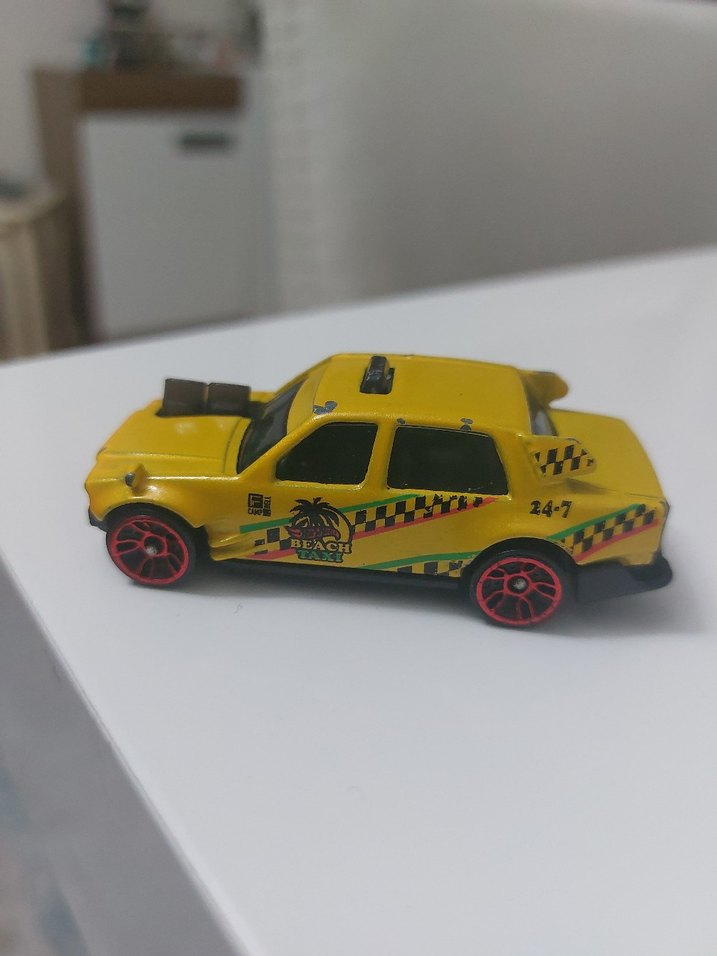 Sarı Renkli hotwheels taksi - Görsel 2