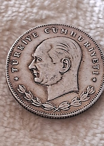 Vintage 1934 Altın Tonlu 100 Kurus Rozeti - Görsel 2