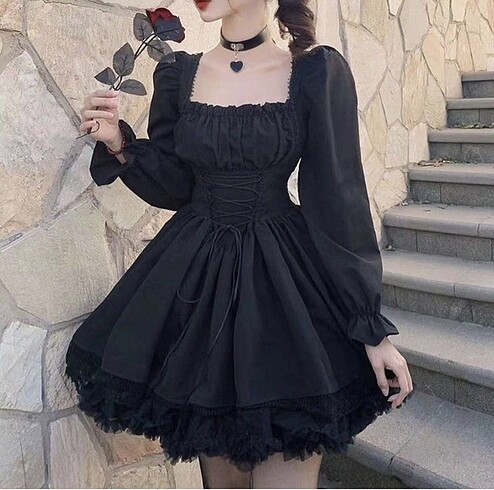 s Beden Siyah balon kol gothic dantel detaylı elbise