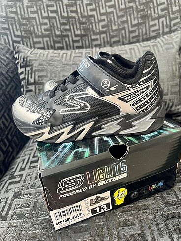 Skechers erkek çocuk ayakkabı ışıklı