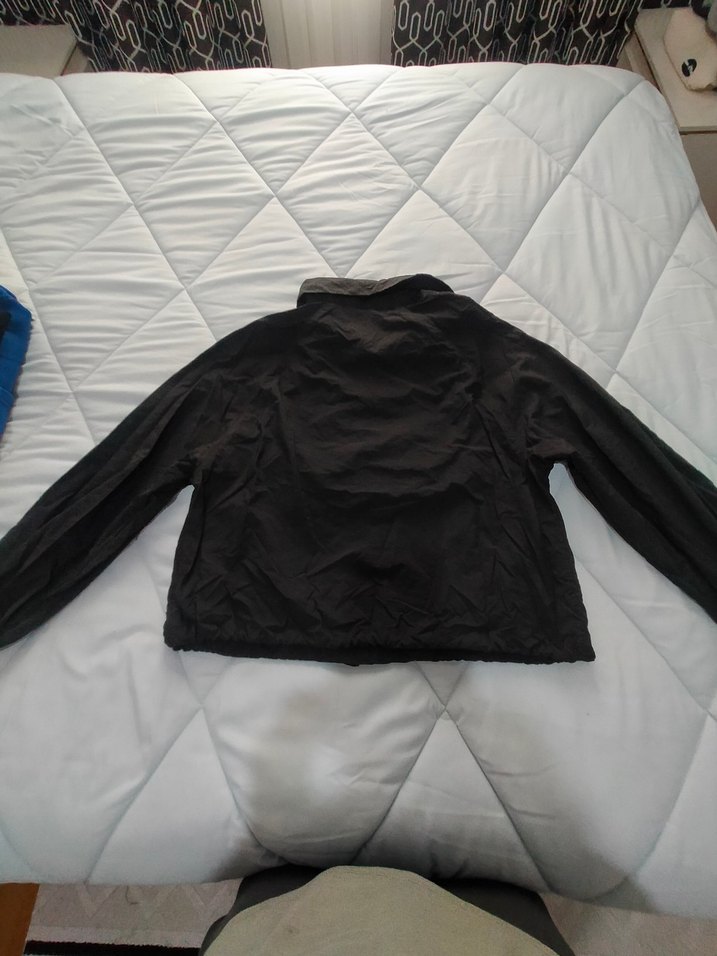 Siyah Yarım Fermuarlı Kısa Kadın Ceket - Görsel 3