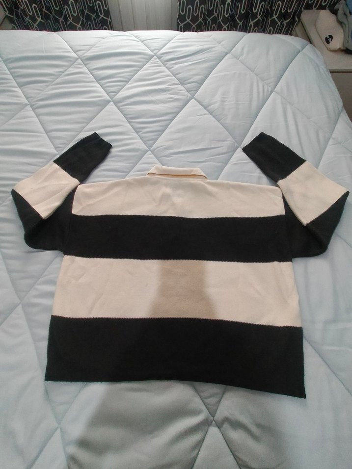 Uzun Kollu Düğmeli Siyah Beyaz Sweatshirt - Görsel 2