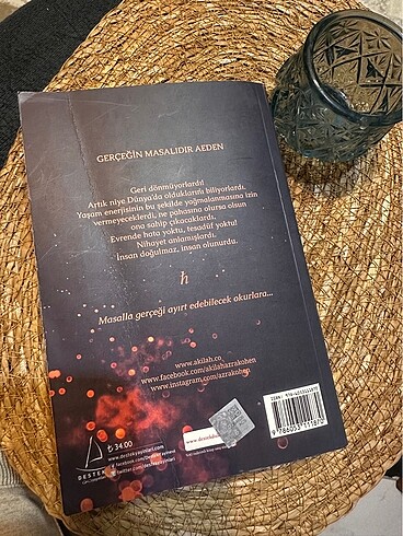 Azra kochen . Aeden