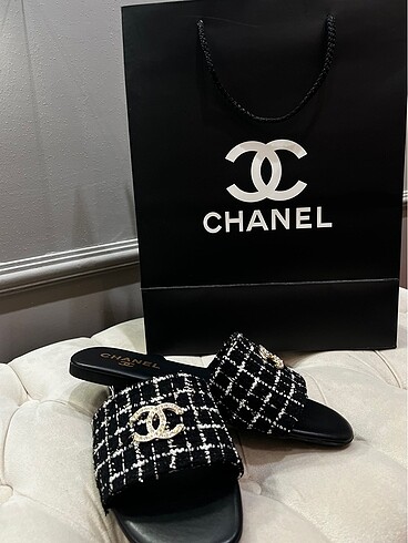 CHANEL SİYAH BEYAZ TUVİD TERLİK