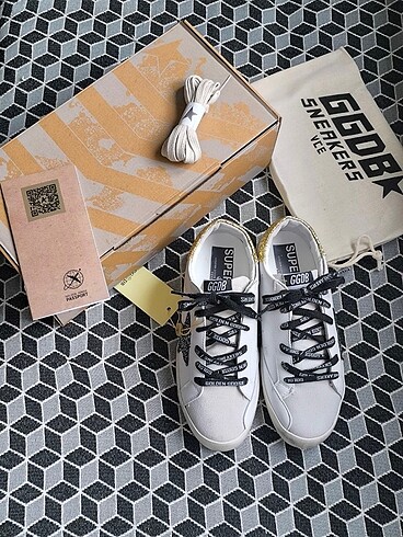 Diğer GOLDEN GOOSE DELUX BRAND