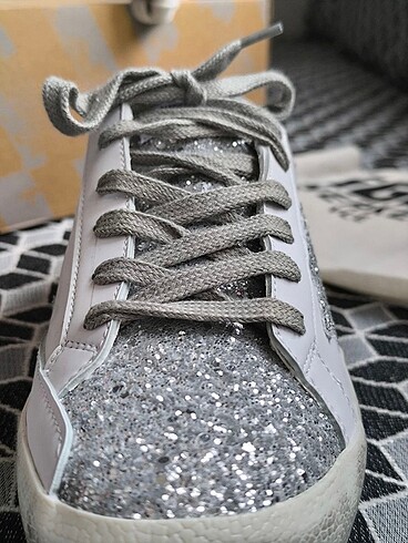 Diğer GOLDEN GOOSE DELUX BRAND