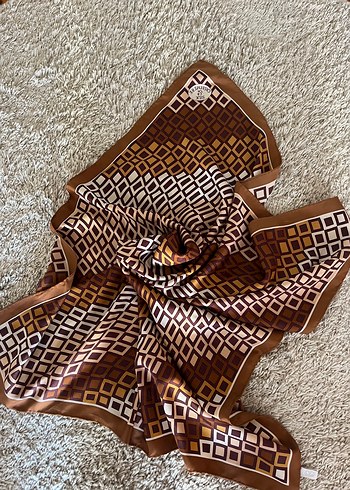 Silk & Cashmere Kahverengi Desenli Kadın İpek Kaşmir Fular