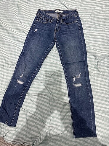 Levi?s 711 skinny jeans 25/27 beden