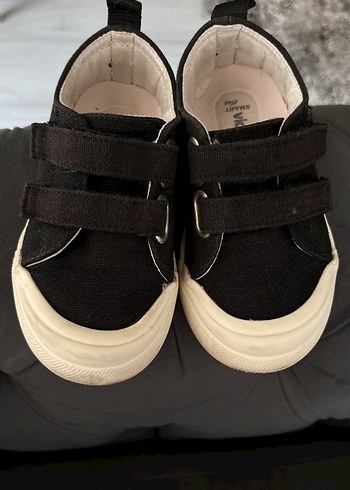 24 Beden siyah Renk Erkek Çocuk Siyah Cırtlı ışıklı Sneakers