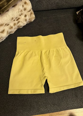 H&M spor şortu - Görsel 2