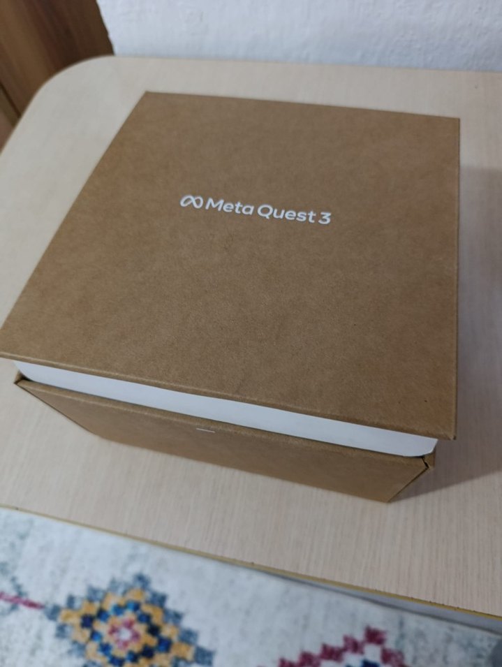 Meta Quest 3 sanal gerçeklik gözlüğü - Görsel 2