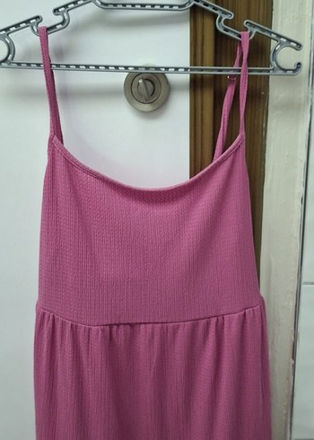LC Waikiki Pembe Uzun Askılı Fırfırlı Elbise