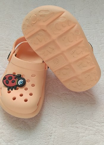 22 Beden Kız Çocuk Pembe Baskılı Terlik