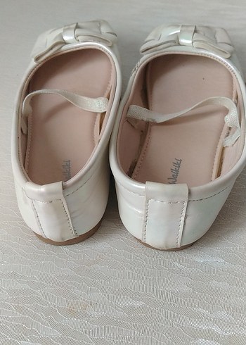 Kız Çocuk Beyaz Fiyonk Detaylı Babet - Görsel 2