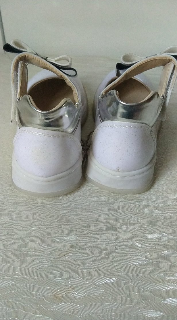 Kız Çocuk Beyaz Fiyonklu Babet - Görsel 3