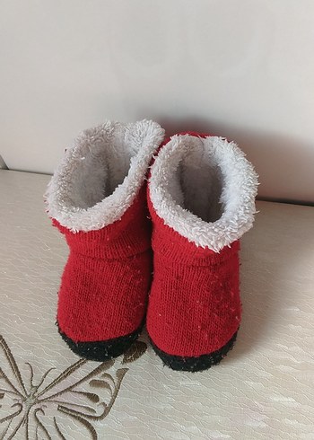 Kız Çocuk Kırmızı Nakışlı Sıcak Ev Terliği - Görsel 4