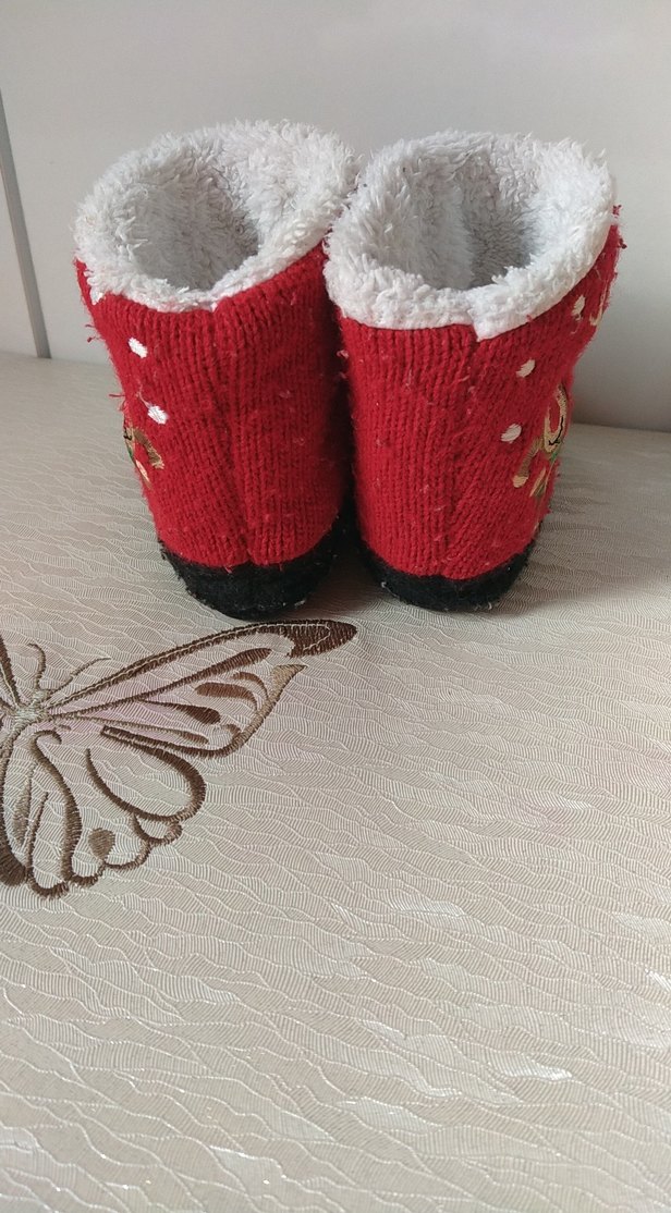 Kız Çocuk Kırmızı Nakışlı Sıcak Ev Terliği - Görsel 2