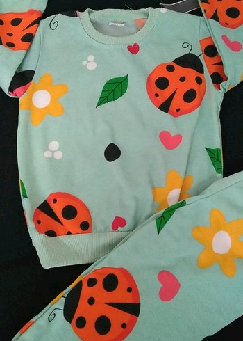 Renkli Uğur Böceği Desenli Çocuk Pijama Takımı - Görsel 2