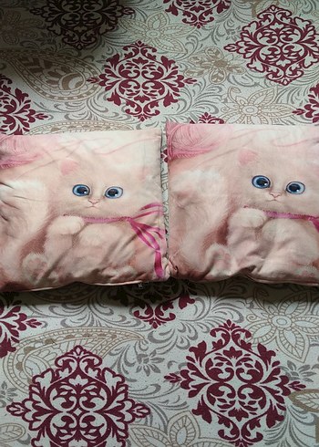 Pembe Baskılı Kedi Desenli Dekoratif Kırlent lütfen fiyat sorun