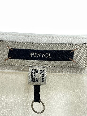 36 Beden beyaz Renk ipekyol Bluz %70 İndirimli.
