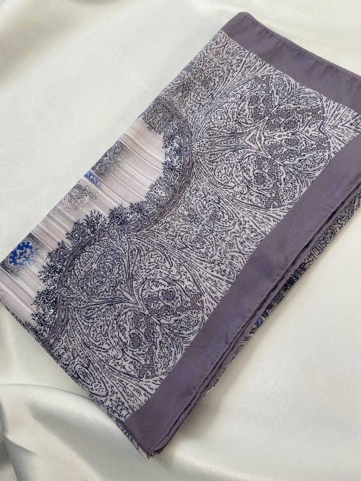 Gri Şal - Görsel 2