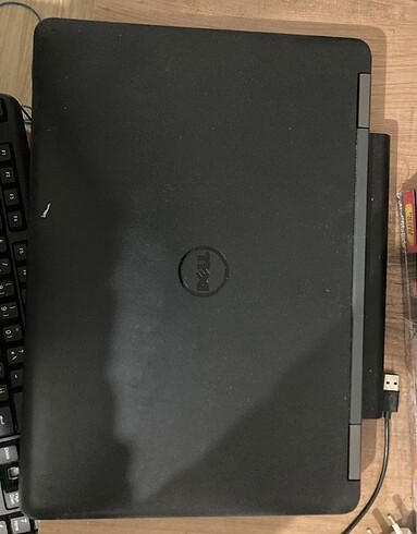 Dell Dell atatue