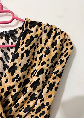 Leopar Desenli Kahverengi Uzun Elbise - Görsel 3