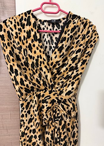 Leopar Desenli Kahverengi Uzun Elbise - Görsel 4