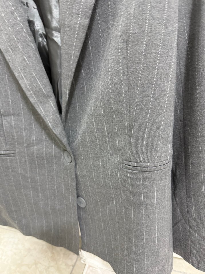 Gri Regular Fit Düğmeli Kadın Blazer - Görsel 2