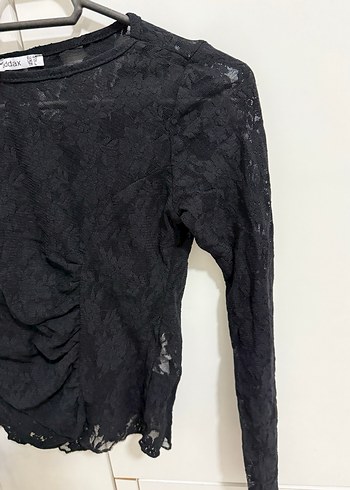 Dantel Detaylı Siyah Uzun Kollu Bluz - Görsel 3