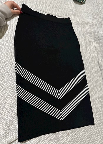 adL Çizgili Pilili Siyah Midi Kalem Etek - Görsel 2