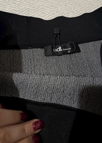 adL Çizgili Pilili Siyah Midi Kalem Etek - Görsel 4