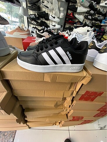 Adidas neo