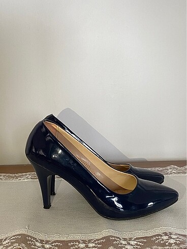39 Beden Lacivert stiletto