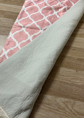 Pembe Bağlama Desenli Konvansiyonel Halı - Görsel 3