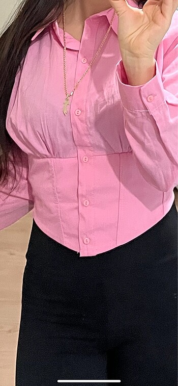 Pembe crop gomlek