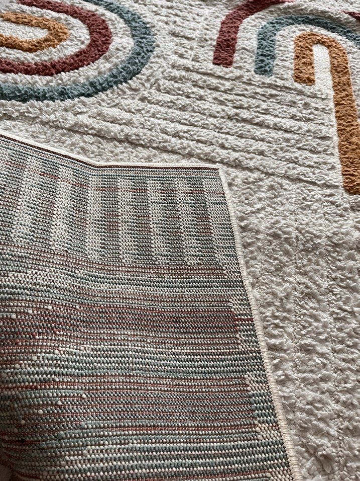 Desenli çocuk odası halısı - Görsel 3