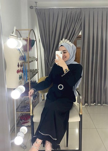 Püsküllü Siyah Uzun Kadın Elbise - Görsel 3