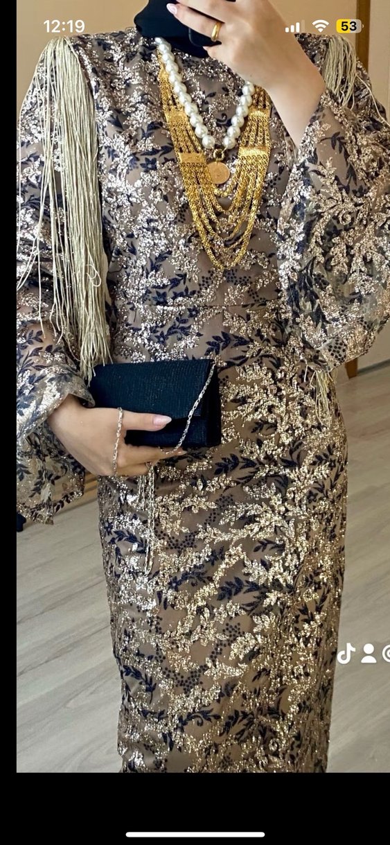 Uzun Kollu Yüksek Yakalı Altın Renkli Kadın Kına Elbisesi - Görsel 3