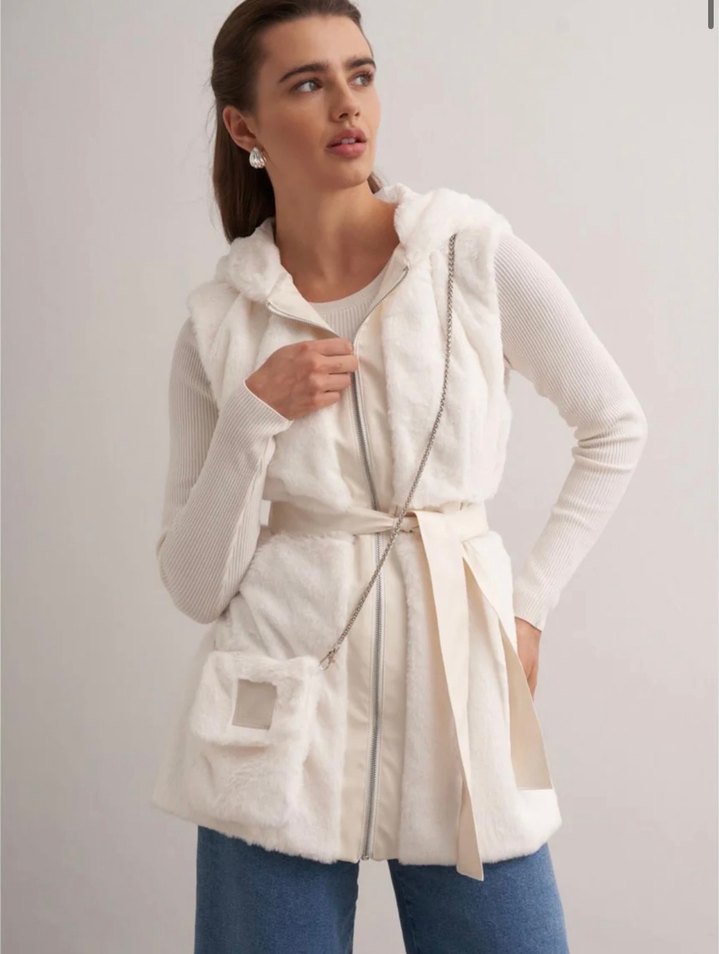 Kürklü Bej Kadın Uzun Yelek - Görsel 3