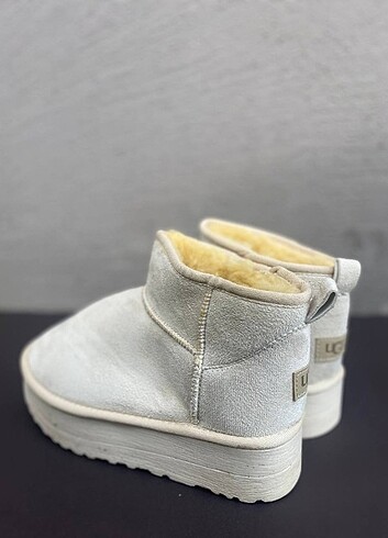 36 Beden UGG ULTRA MİNİ PLATFORM BEJ