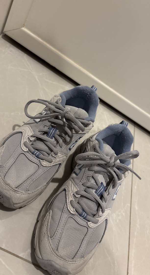 Gri Bağcıklı Kadın Spor Ayakkabı - Görsel 3