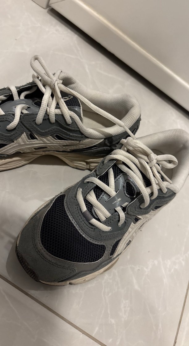 Gri Bağcıklı Kadın Spor Ayakkabı - Görsel 4