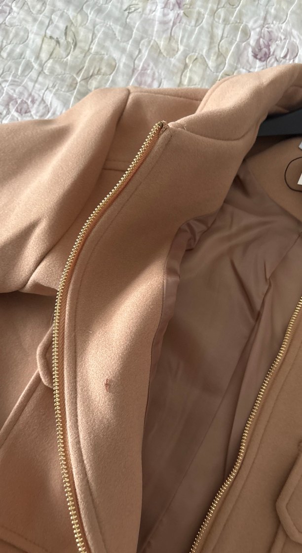 Bej Düğmeli Kısa Kadın Kaban - Görsel 3