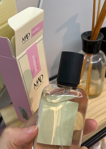Avon MAD Kadın Parfümü 50 ml Çiçeksi Koku