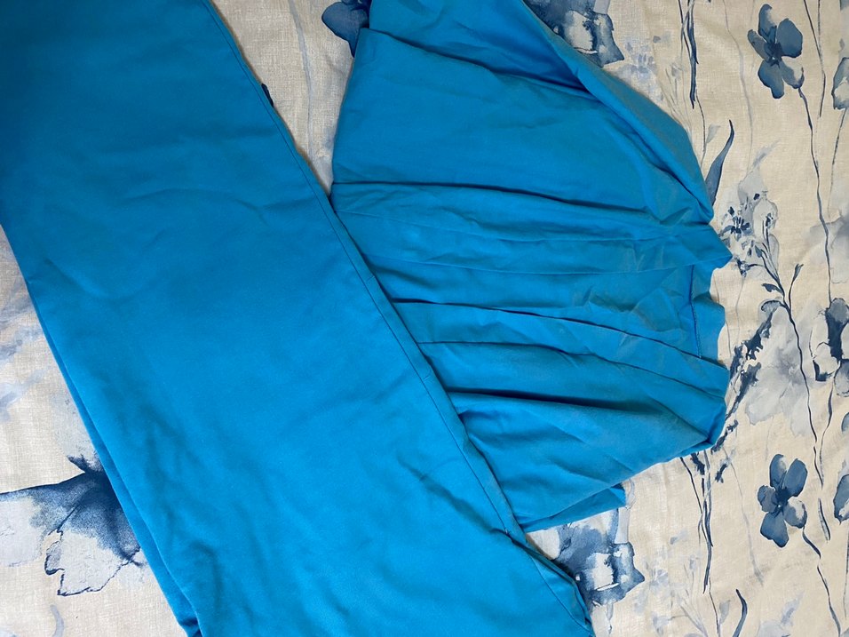 Mavi Parlak Uzun Kollu Hemşirelik Sabahlığı - Görsel 2