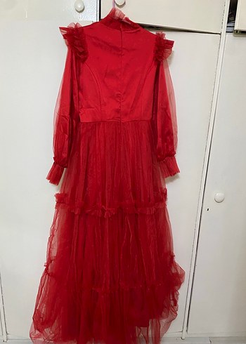 Koyu Kırmızı Uzun Kollu Fırfırlı Uzun Elbise - Görsel 2